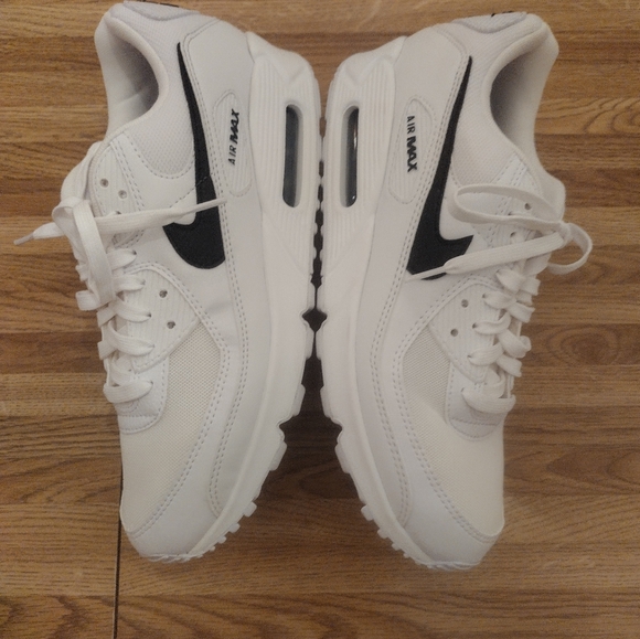 Women's Size 11 Nike Air Max 90 Next Nature 'White Sneakers - Picture 6 of 8
